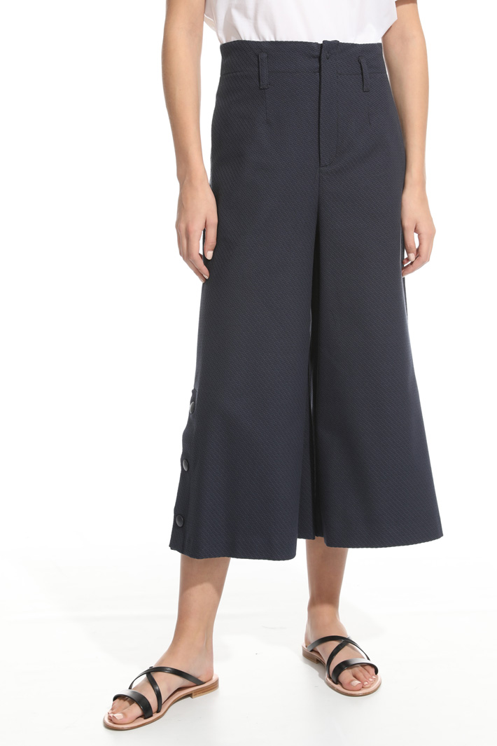 Pantalone cropped con bottoni Fashion Market Pantalone cropped con bottoni Fashion Market