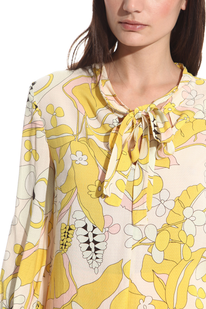 Blusa in tessuto fluido Fashion Market Blusa in tessuto fluido Fashion Market
