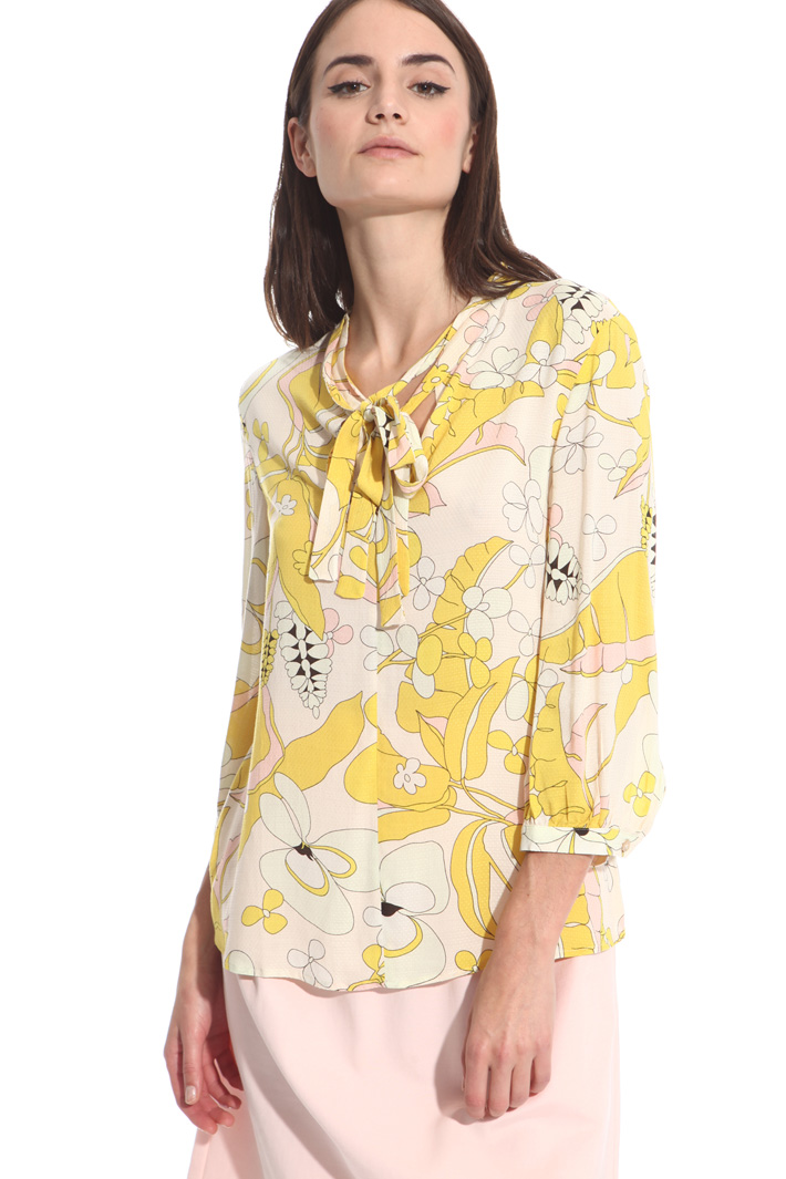 Blusa in tessuto fluido Fashion Market Blusa in tessuto fluido Fashion Market