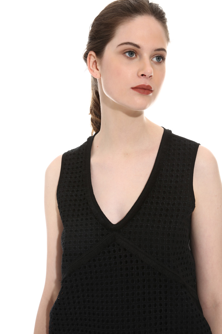 Top in sangallo con frange Fashion Market Top in sangallo con frange Fashion Market