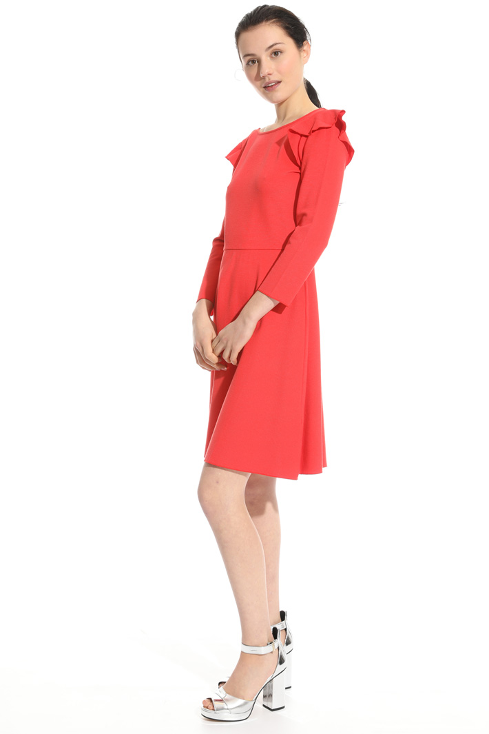 Abito con volant sulle spalle Fashion Market Abito con volant sulle spalle Fashion Market