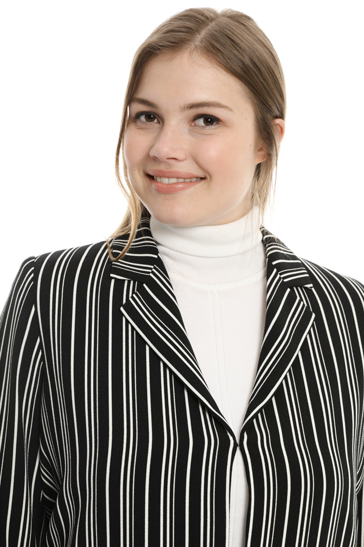 Blazer dalla linea svasata Fashion Market Blazer dalla linea svasata Fashion Market