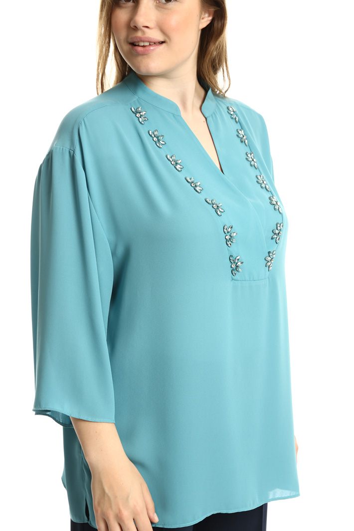 Blusa con ricamo gioiello Fashion Market Blusa con ricamo gioiello Fashion Market