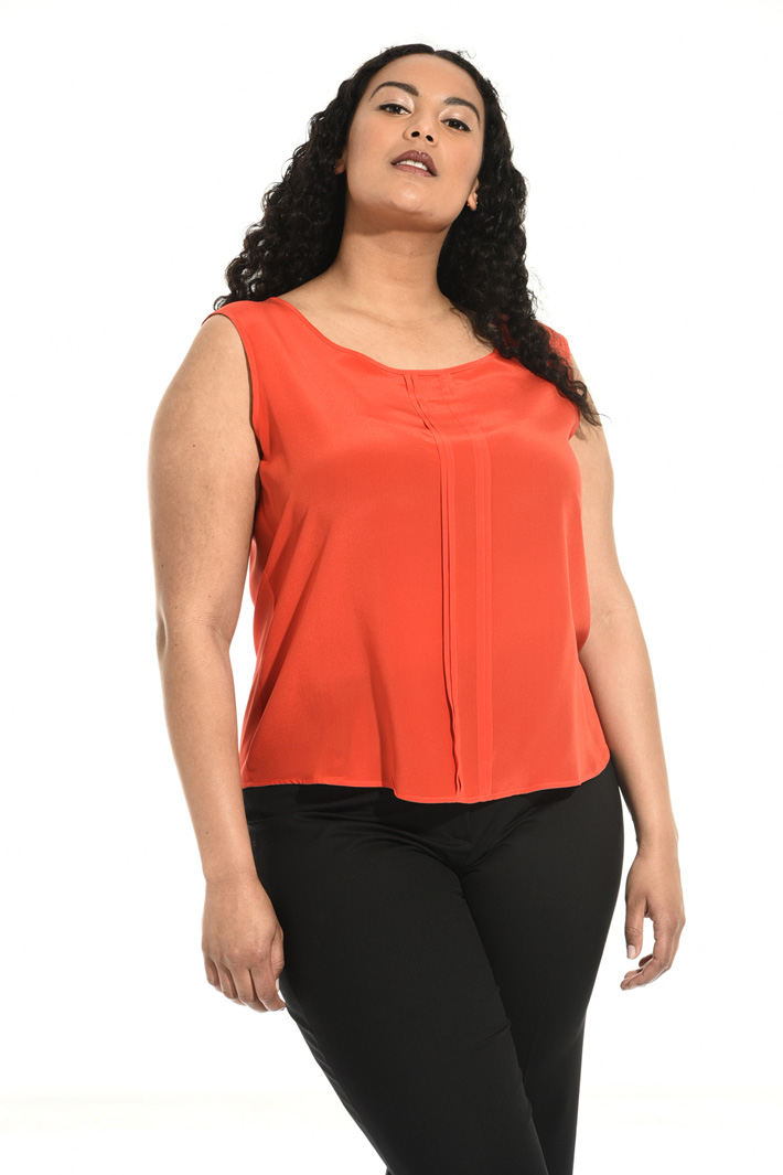 Top in seta Fashion Market Top in seta Fashion Market