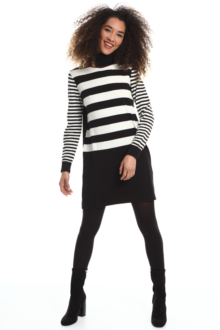 Abito corto in cotone Fashion Market Abito corto in cotone Fashion Market