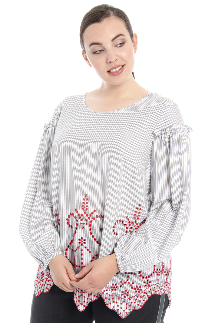 Blusa con fondo smerlato Fashion Market Blusa con fondo smerlato Fashion Market