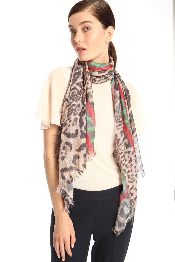 Foulard in filato di viscosa Fashion Market Foulard in filato di viscosa Fashion Market