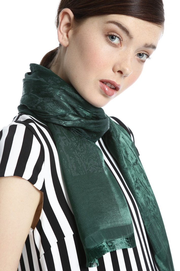 Foulard in viscosa stampata Fashion Market Foulard in viscosa stampata Fashion Market