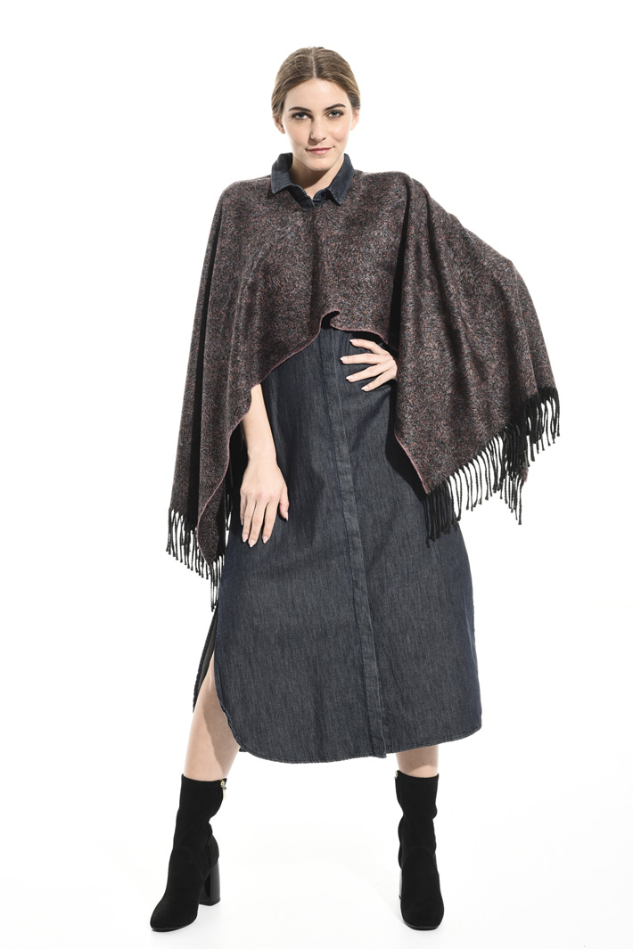 Poncho morbido con frange Fashion Market Poncho morbido con frange Fashion Market