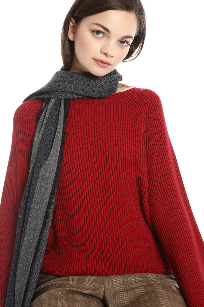 Sciarpa con bordo a frange Fashion Market Sciarpa con bordo a frange Fashion Market