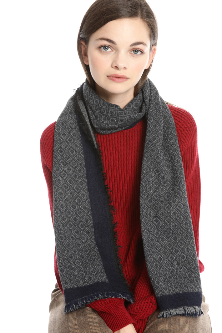 Sciarpa con bordo a frange Fashion Market Sciarpa con bordo a frange Fashion Market