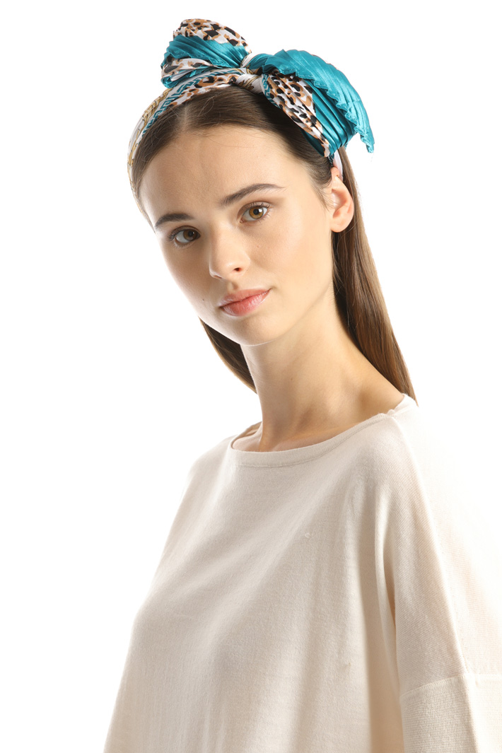 Foulard in raso plissé Fashion Market Foulard in raso plissé Fashion Market