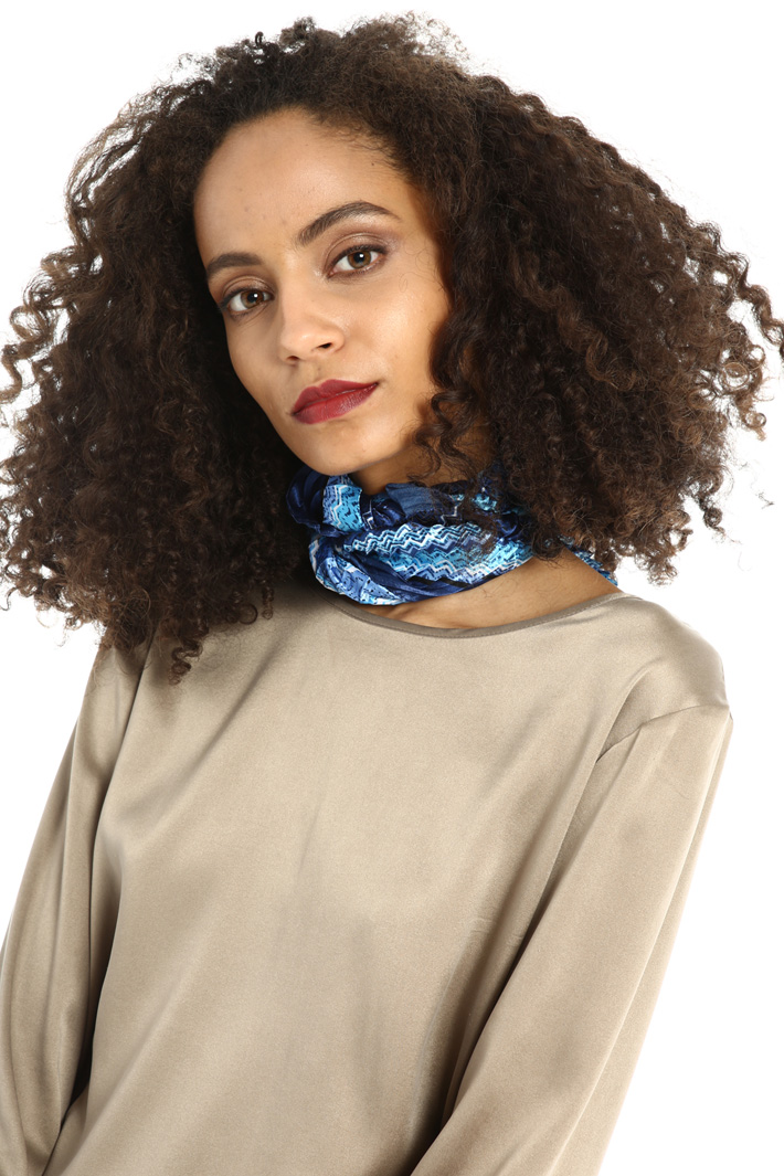 Foulard in pura viscosa Fashion Market Foulard in pura viscosa Fashion Market