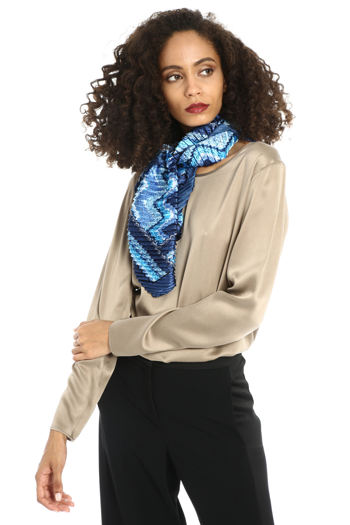 Foulard in pura viscosa Fashion Market Foulard in pura viscosa Fashion Market