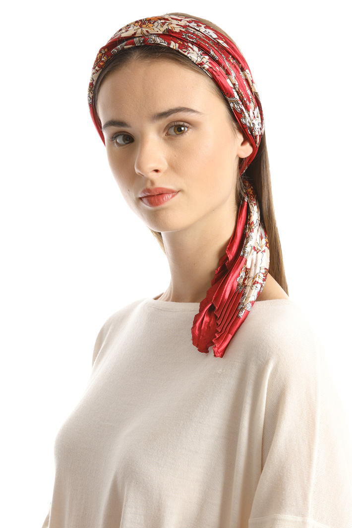 Foulard in raso stampato Fashion Market Foulard in raso stampato Fashion Market