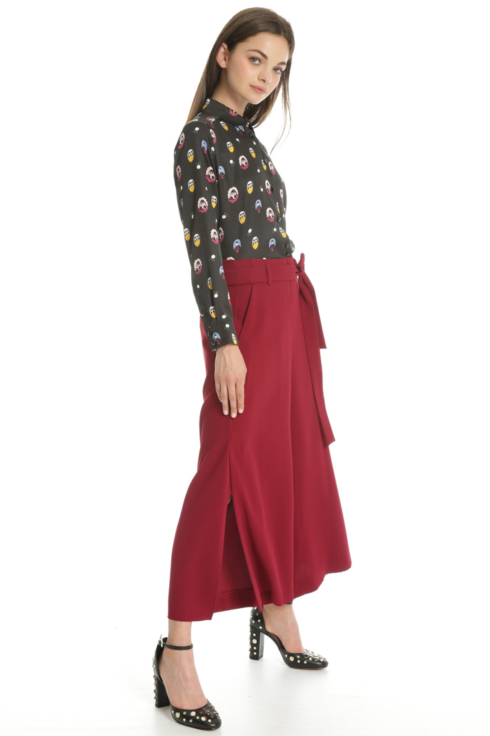 Pantaloni cropped con spacchi Fashion Market Pantaloni cropped con spacchi Fashion Market