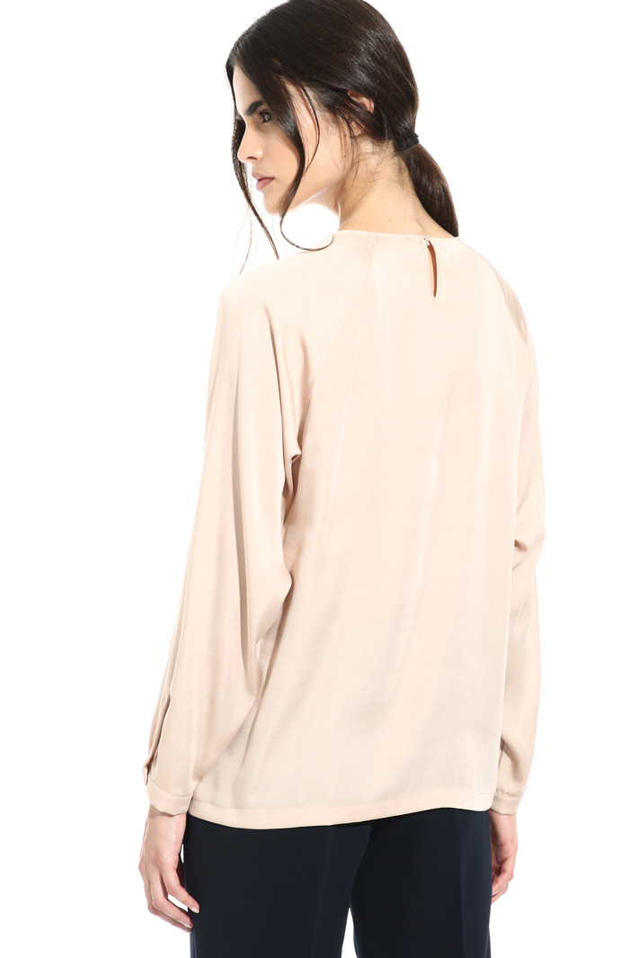 Blusa fluida in raso Fashion Market Blusa fluida in raso Fashion Market