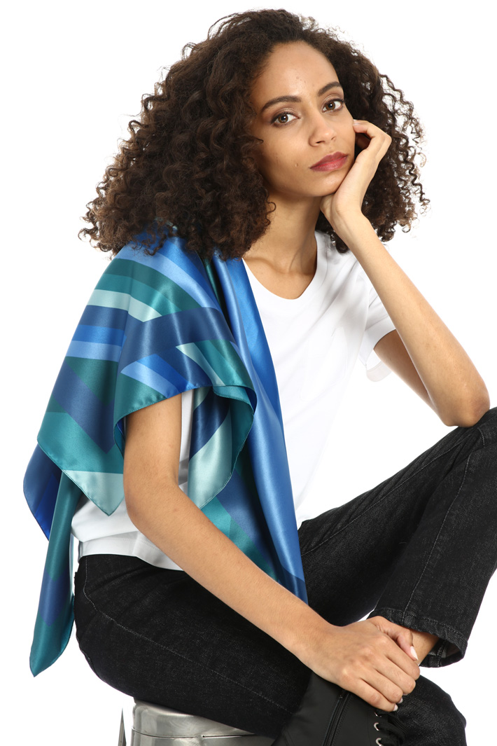 Foulard stampa geometrica Fashion Market Foulard stampa geometrica Fashion Market