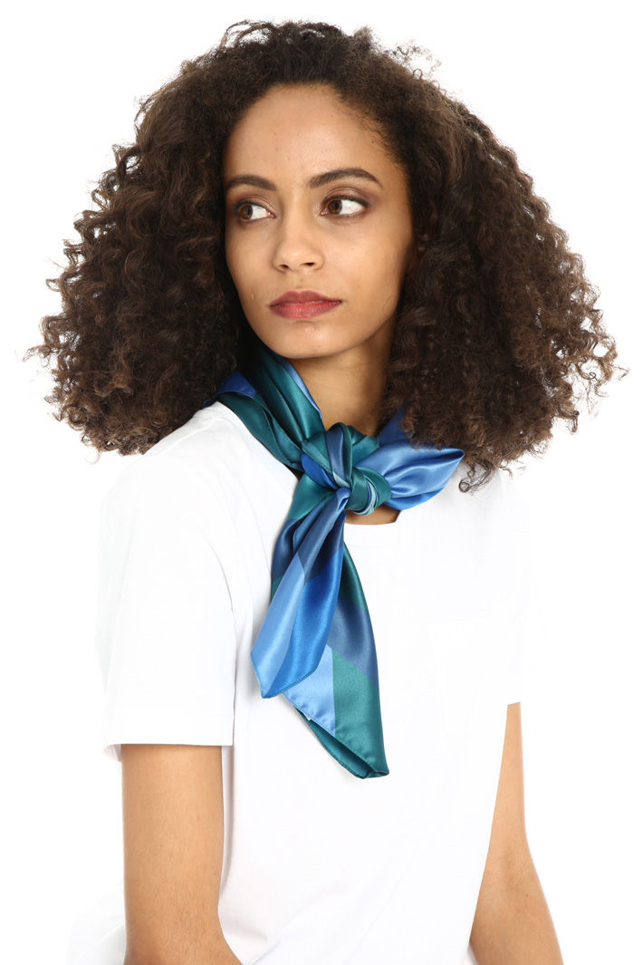 Foulard stampa geometrica Fashion Market Foulard stampa geometrica Fashion Market
