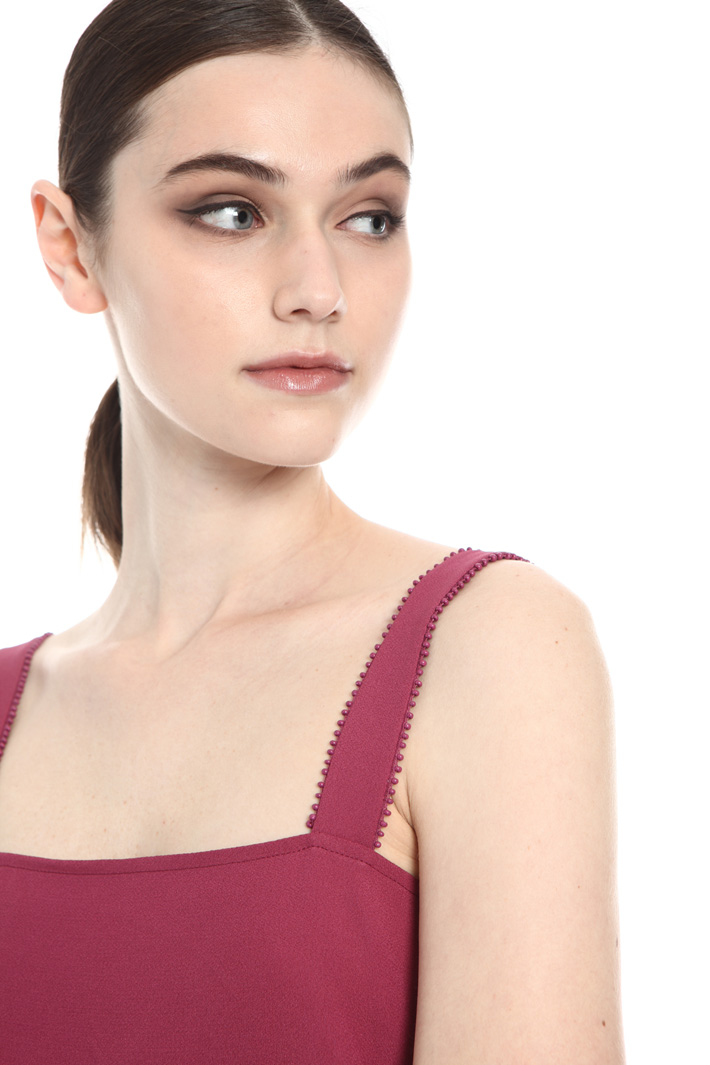 Top in envers satin con ricamo Fashion Market Top in envers satin con ricamo Fashion Market