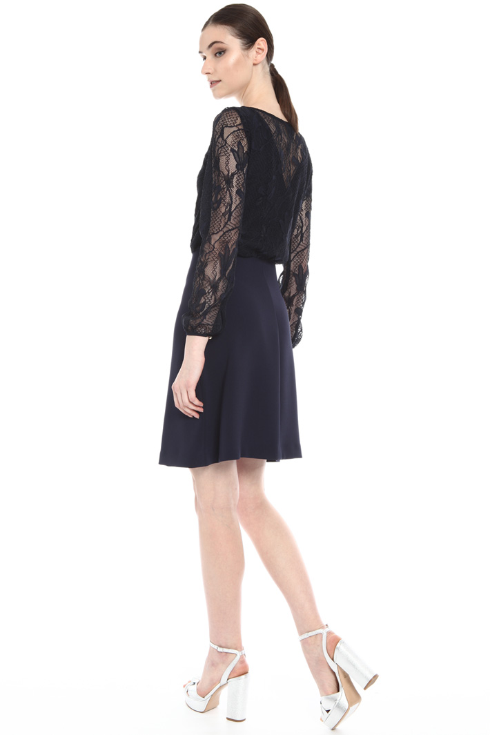 Abito in pizzo e crepe Fashion Market Abito in pizzo e crepe Fashion Market
