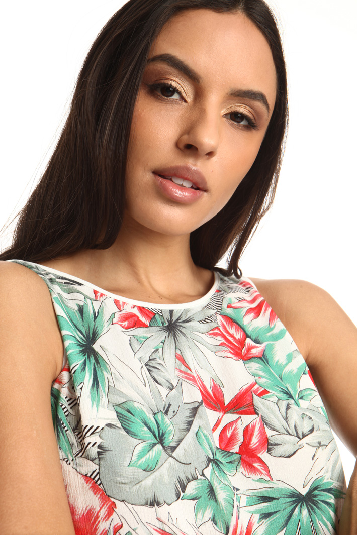 Top in crepe con balza Fashion Market Top in crepe con balza Fashion Market