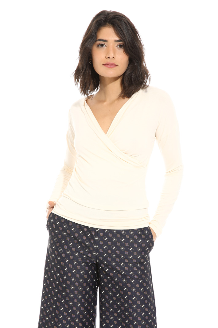 T-shirt in jersey con incrocio Fashion Market T-shirt in jersey con incrocio Fashion Market
