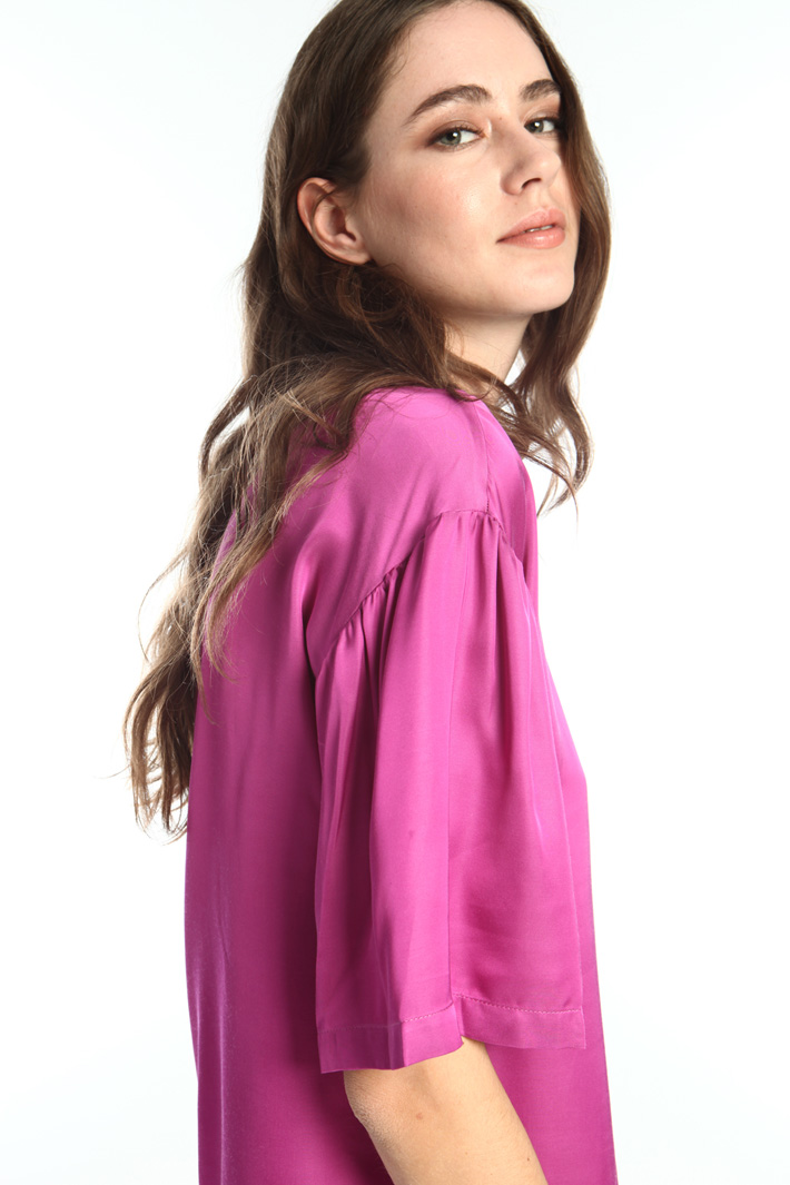 Blusa fluida in raso Fashion Market Blusa fluida in raso Fashion Market