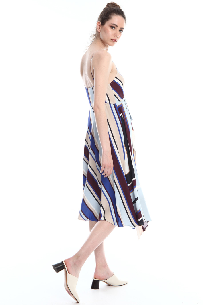 Abito midi con volant Fashion Market Abito midi con volant Fashion Market