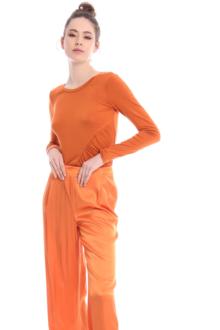 T-shirt in jersey con arriccio Fashion Market T-shirt in jersey con arriccio Fashion Market