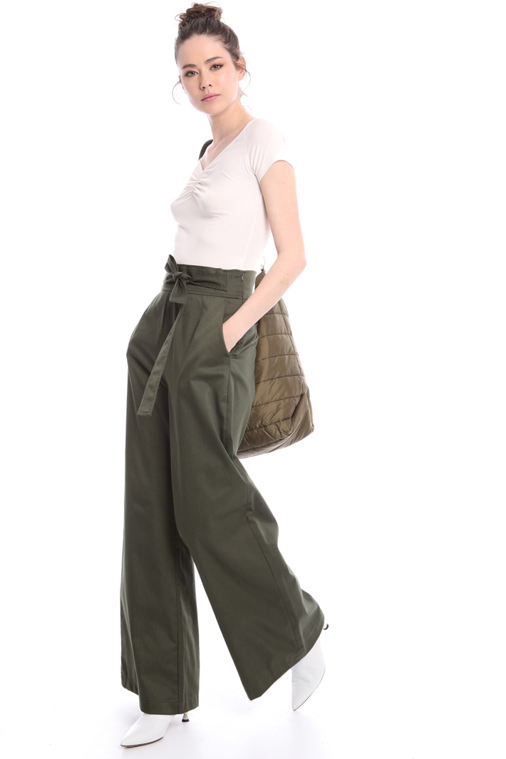 Pantaloni svasati in gabardina Fashion Market Pantaloni svasati in gabardina Fashion Market