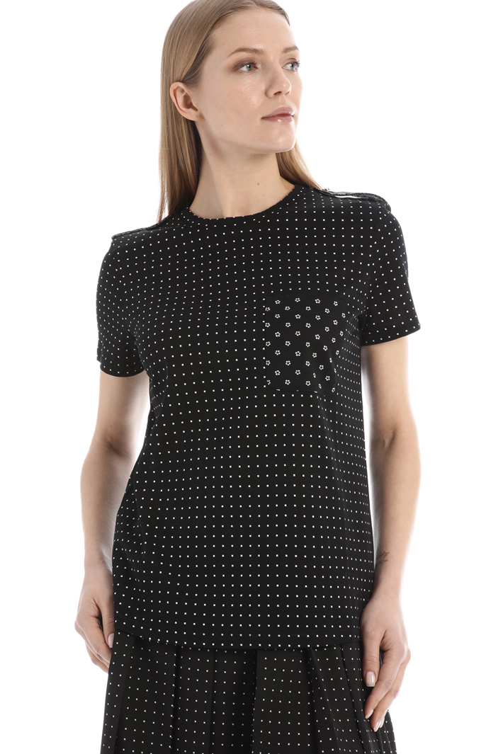 T-shirt in jersey con taschino Fashion Market T-shirt in jersey con taschino Fashion Market