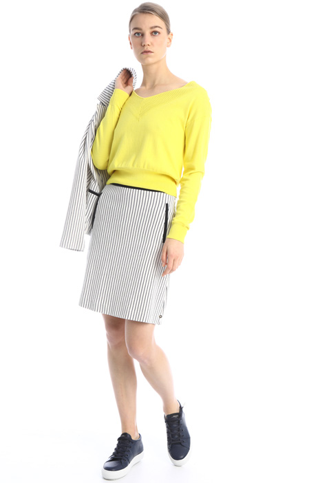 Maglia con scollo a V a coste Fashion Market