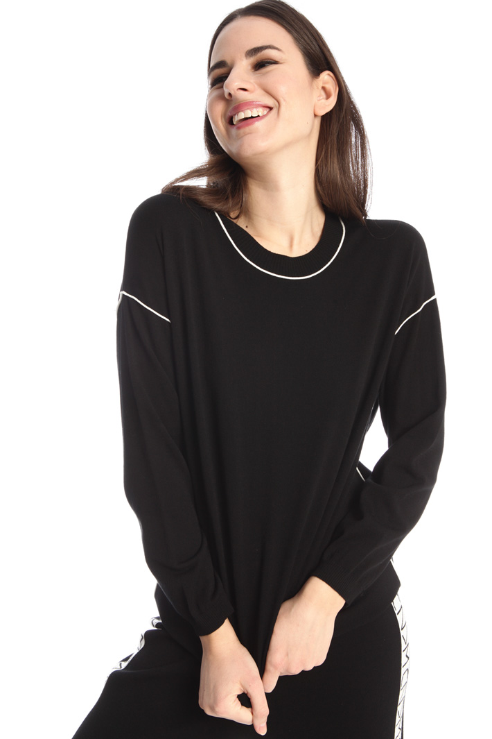 Maglia con piping a contrasto Fashion Market Maglia con piping a contrasto Fashion Market