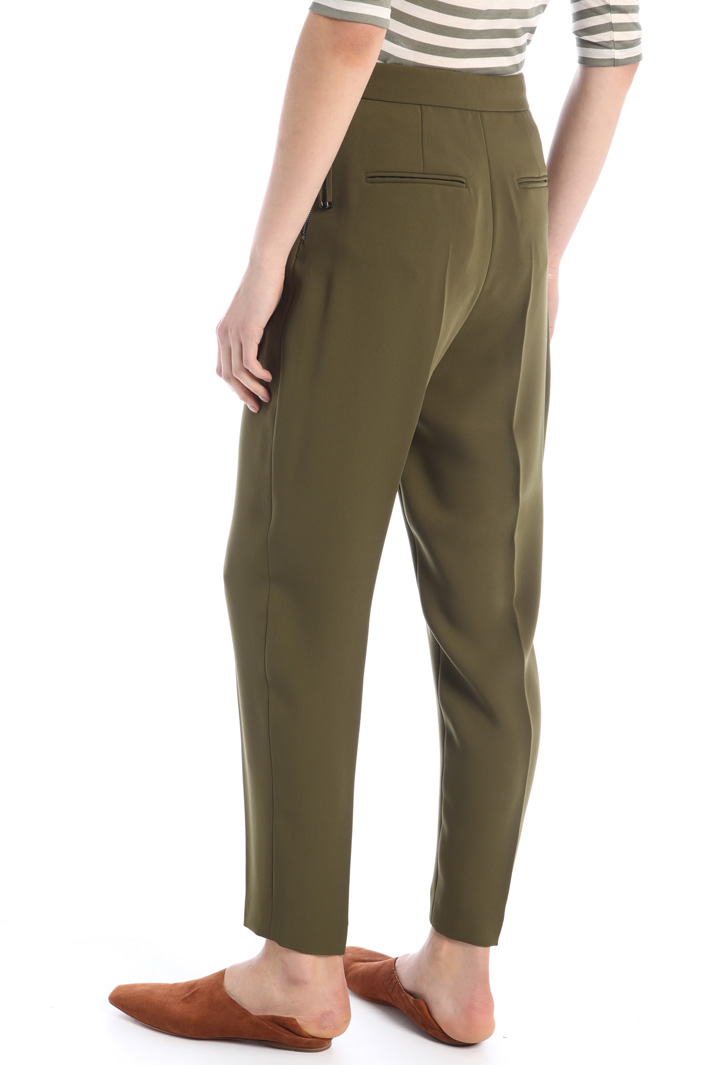 Pantaloni fluidi in crêpe Fashion Market