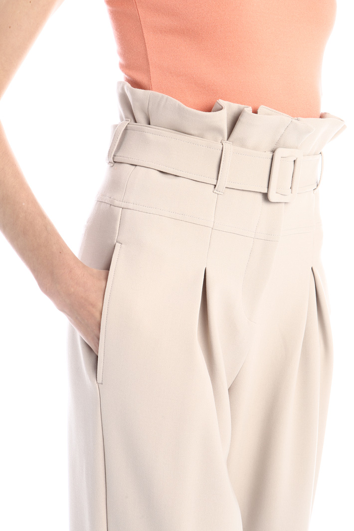 Pantaloni carrot a vita alta Fashion Market