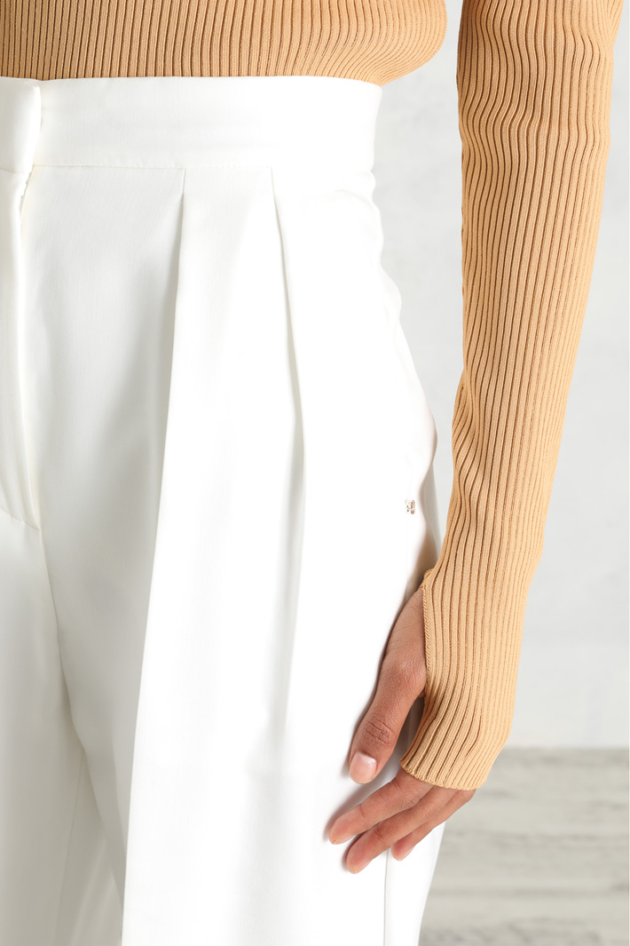 Pantalone morbido con pieghe Fashion Market