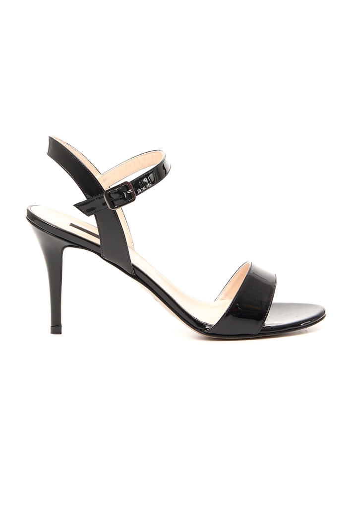 Sandali in pelle verniciata Fashion Market