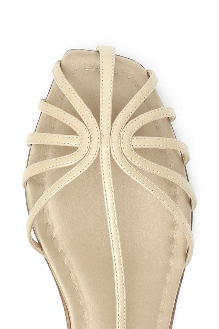 Sandali intrecciati laminati Fashion Market