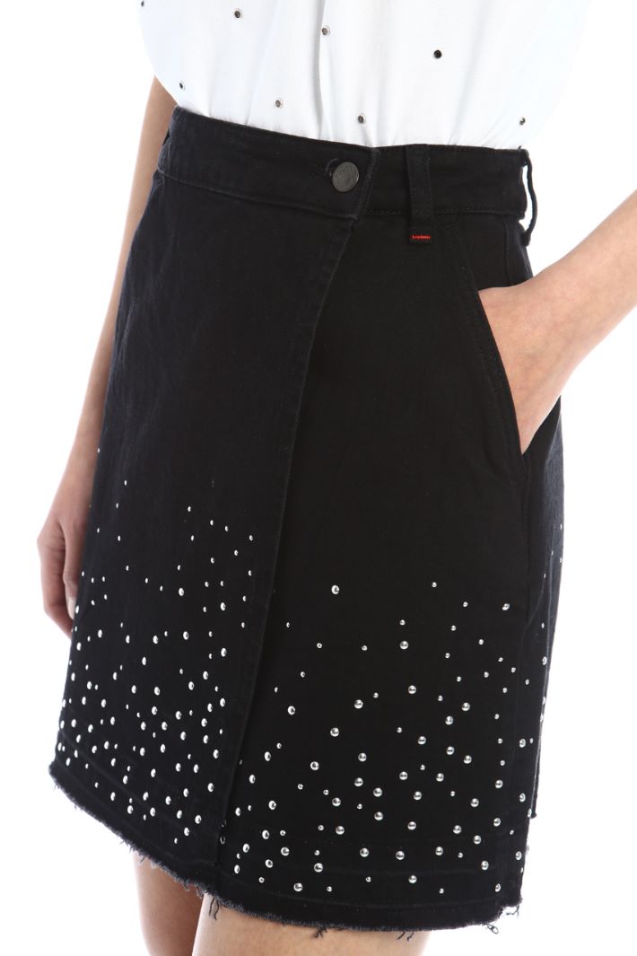 Gonna corta con borchie Fashion Market Gonna corta con borchie Fashion Market