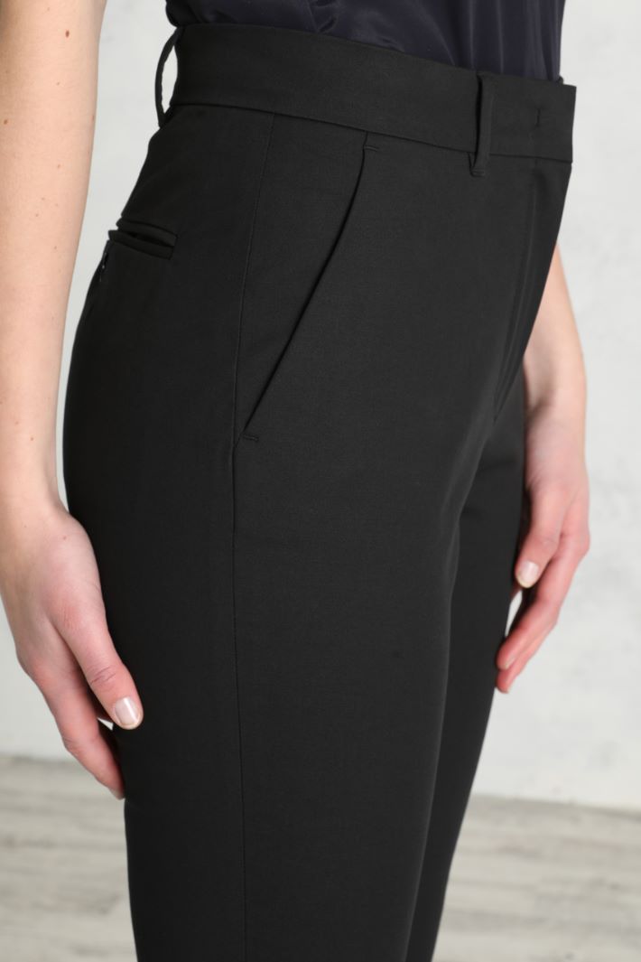 Pantaloni in gabardine Fashion Market