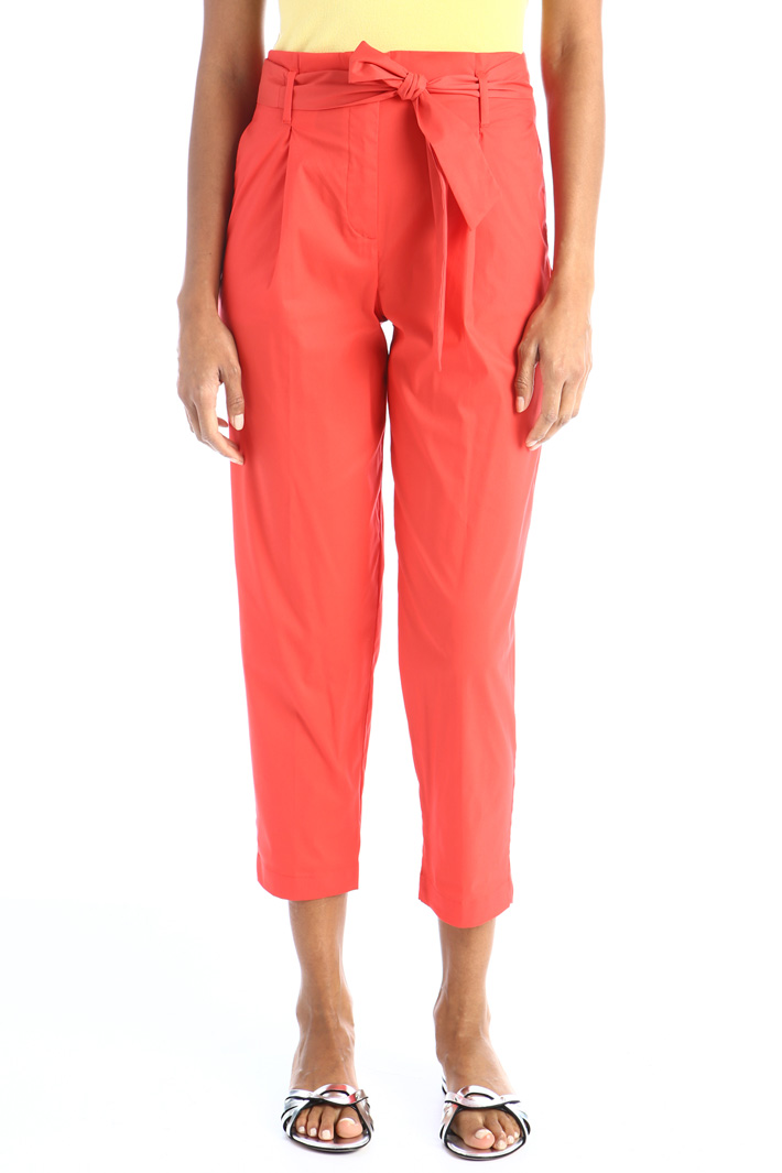 Pantaloni carrot in popeline Fashion Market