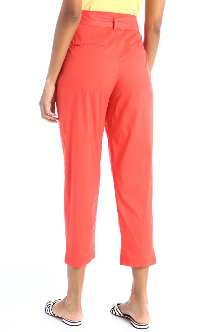 Pantaloni carrot in popeline Fashion Market