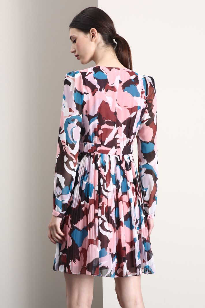 Abito in georgette plissè Fashion Market Abito in georgette plissè Fashion Market