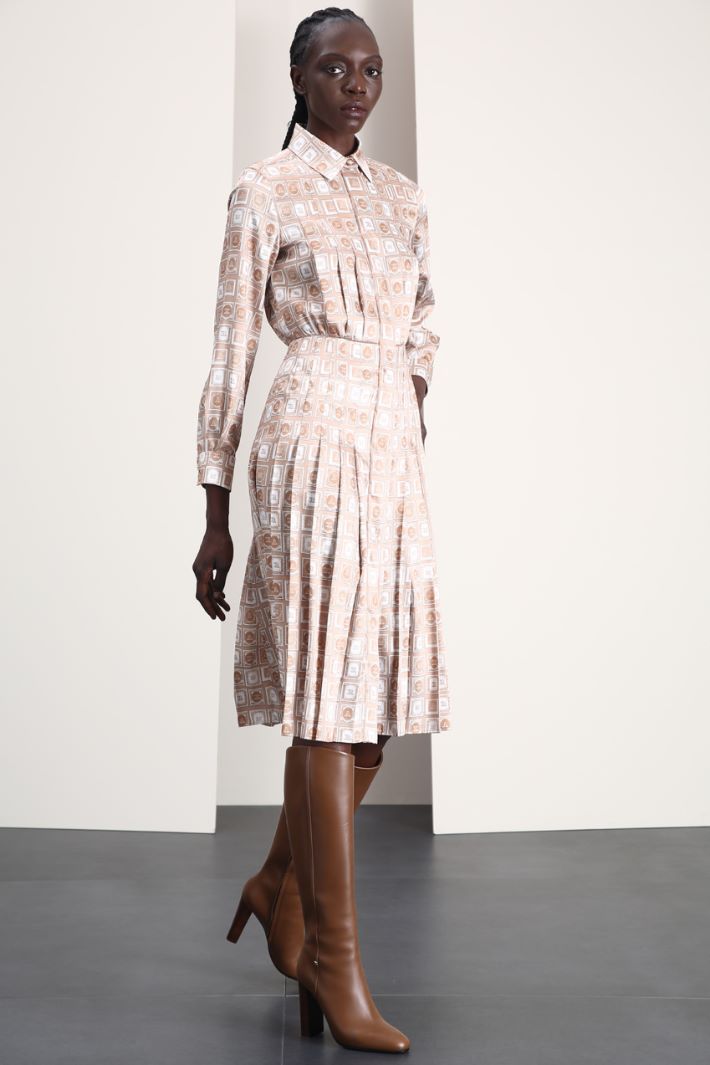 Abito in twill stampato Fashion Market Abito in twill stampato Fashion Market