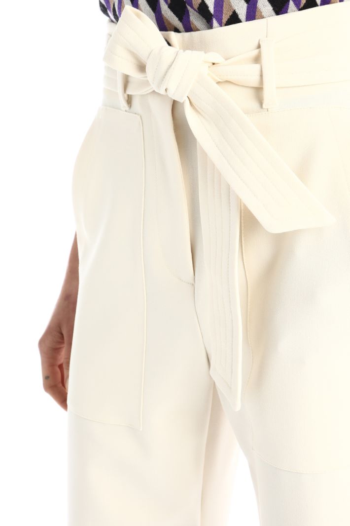 Pantaloni con cintura Fashion Market