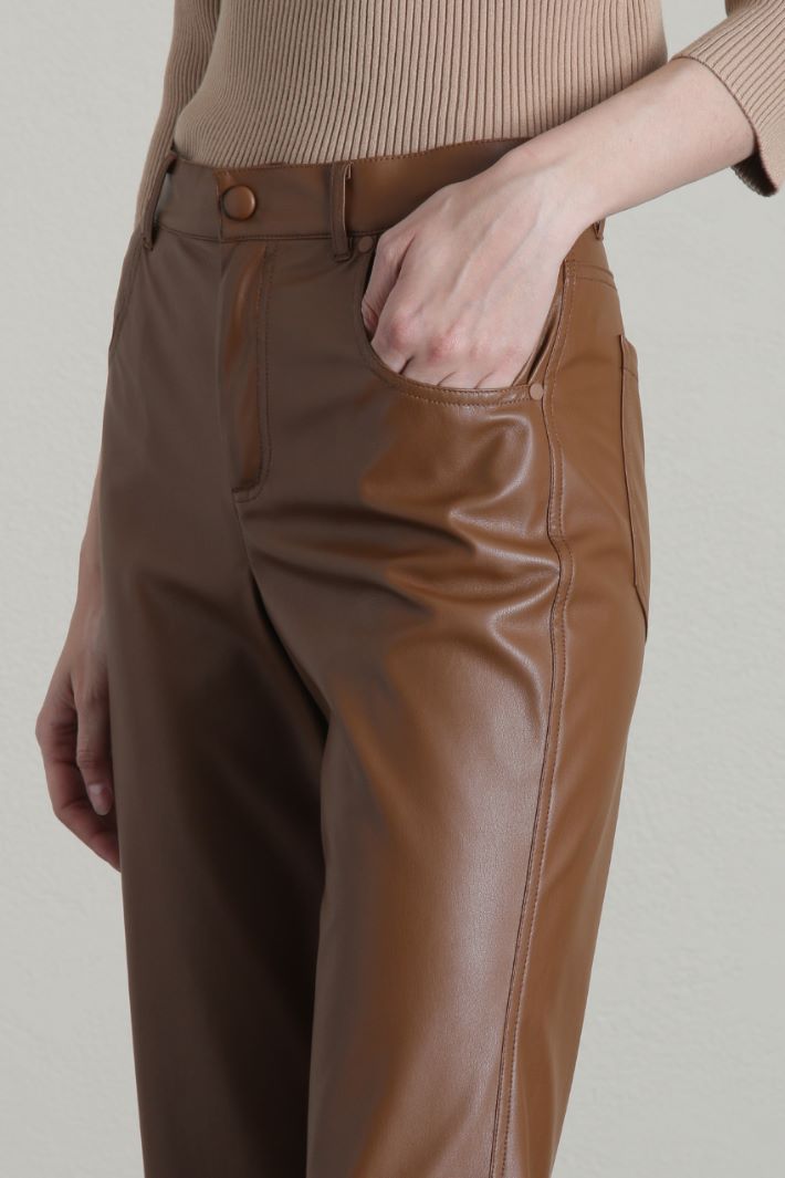 Pantaloni flare effetto pelle Fashion Market