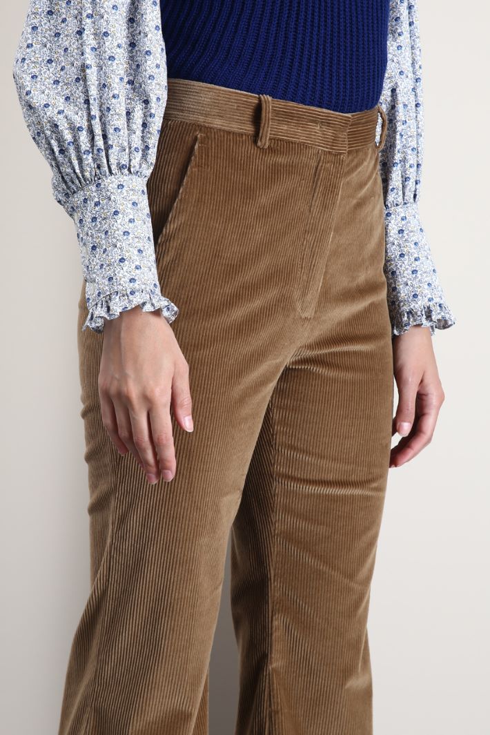 Pantaloni in velluto a coste Fashion Market Pantaloni in velluto a coste Fashion Market