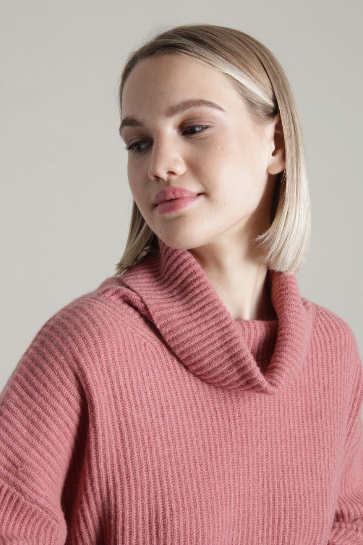 Maglia in puro cashmere Fashion Market Maglia in puro cashmere Fashion Market