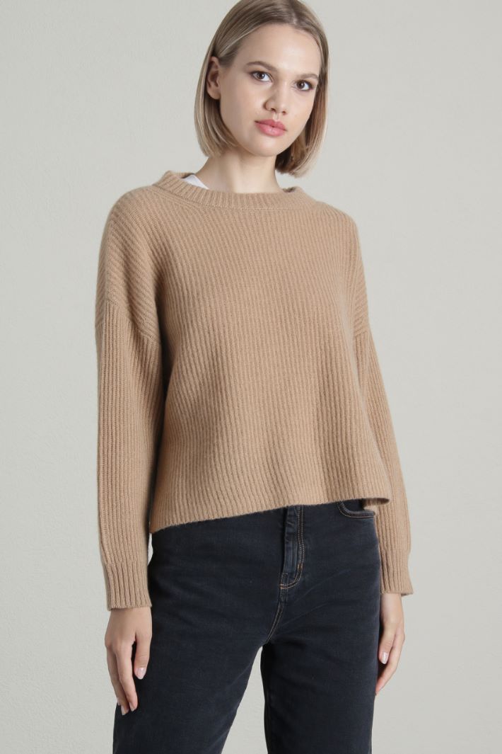 Maglia a coste in cashmere Fashion Market Maglia a coste in cashmere Fashion Market